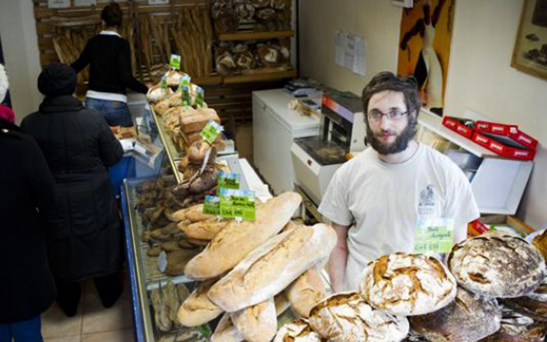 Une boulangerie anarchiste et anticapitaliste casse les codes en offrant son pain