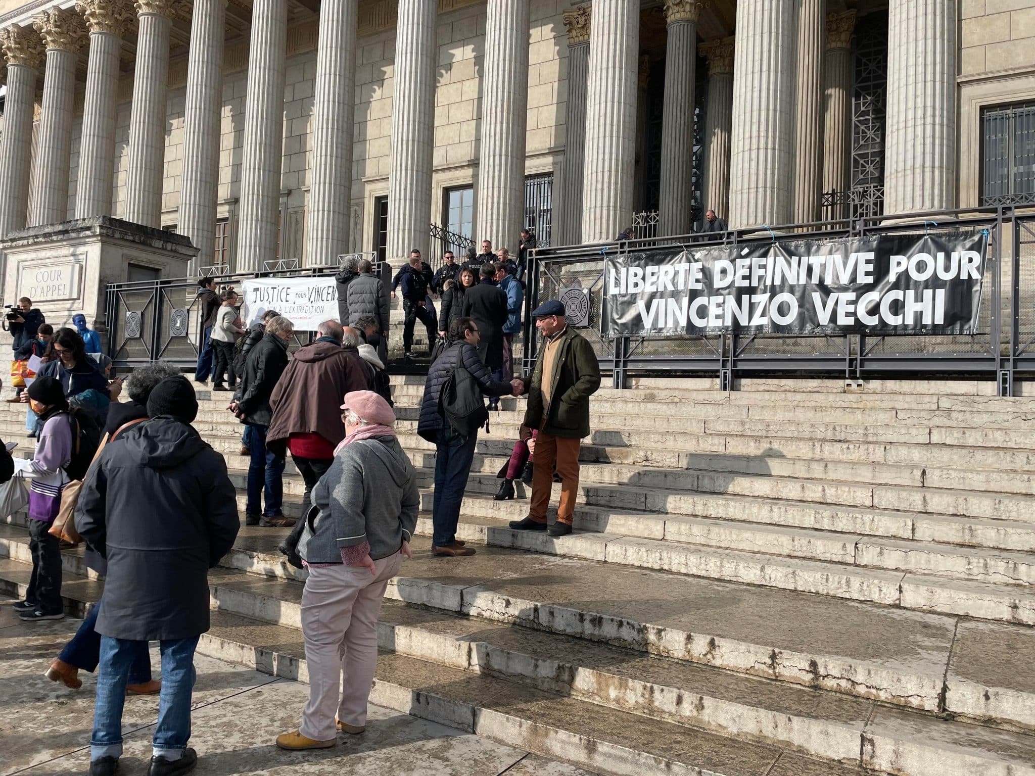 Affaire Vecchi Une Loi Mussolinienne Menace Les Libertés Des