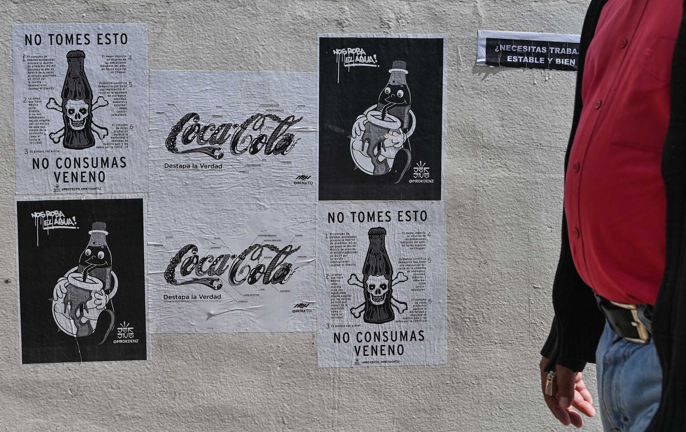 Les habitants conscients du danger posé par Coca-Cola alertent leurs concitoyens