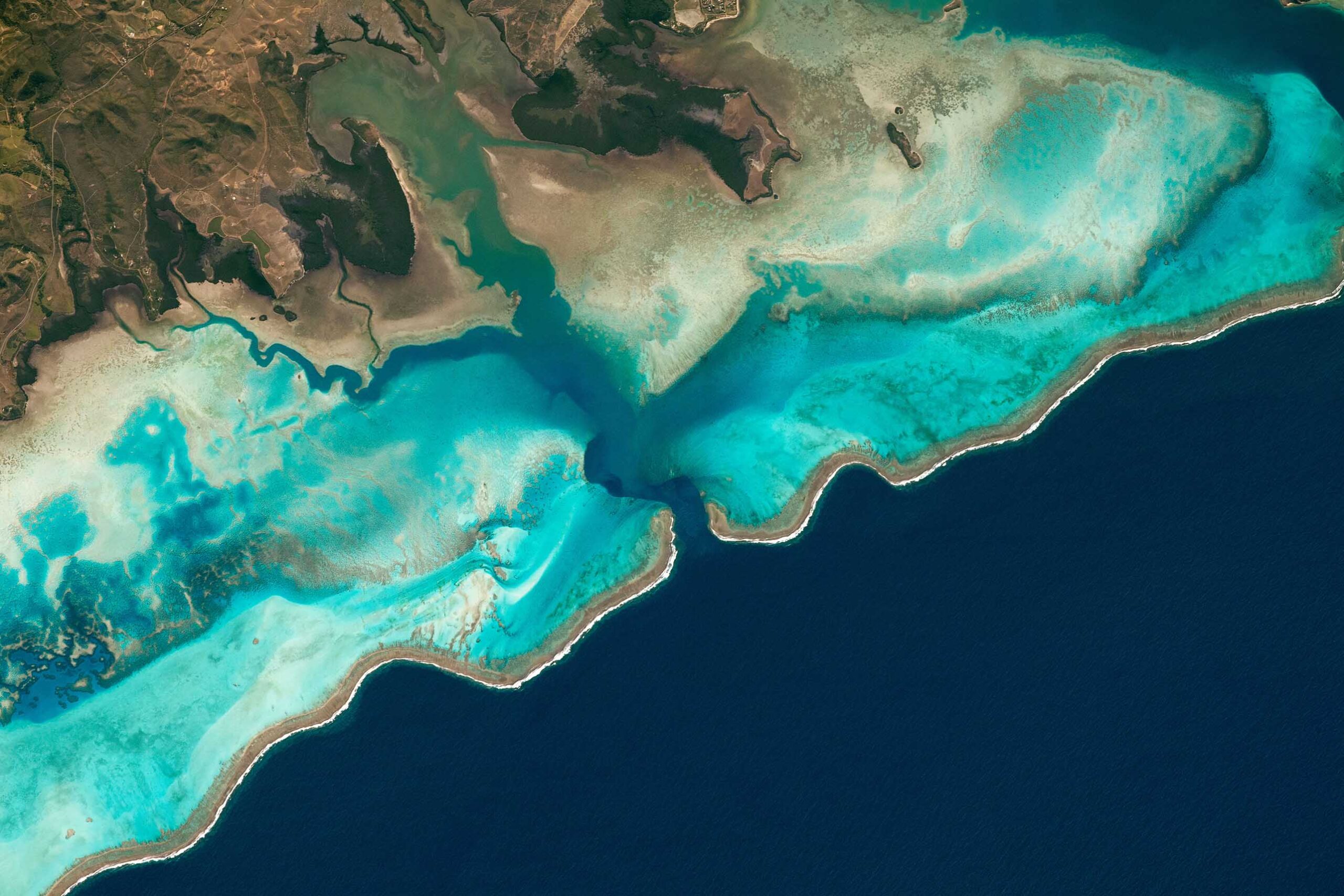 Vue aérienne du parc naturel de la mer de corail